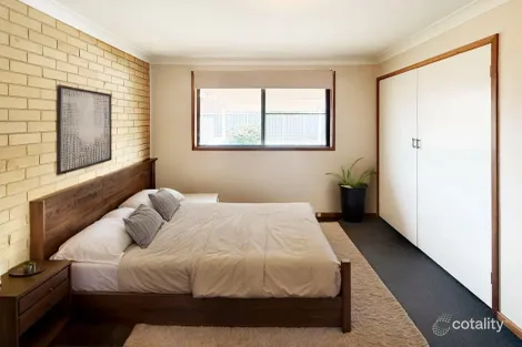 Property photo of 2/6 Barton Lane North Tamworth NSW 2340