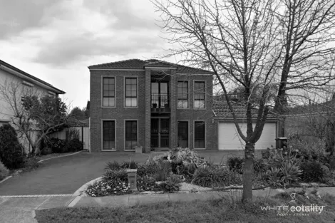 8 Lansdowne Rd, Cairnlea, VIC 3023