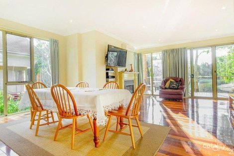 Property photo of 6 Lakeview Court Glen Waverley VIC 3150
