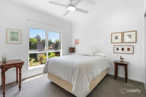Property photo of 5 Cooee Crescent Macleay Island QLD 4184