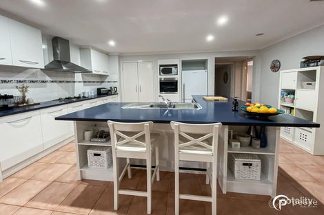 Property photo of 17 Haverbrack Drive Berwick VIC 3806