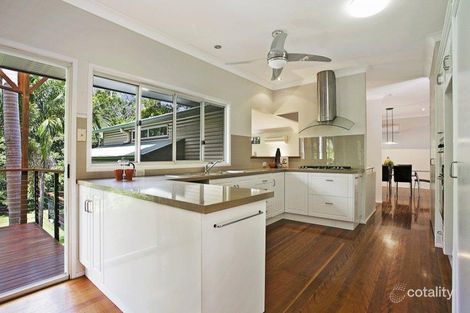 Property photo of 25 Shannan Place Kenmore Hills QLD 4069