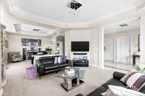 Property photo of 3 Robin Court Doncaster VIC 3108