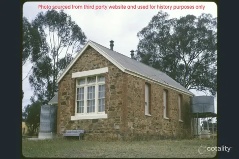 Property photo of 38 Middle Road Dunolly VIC 3472