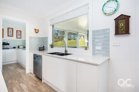 Property photo of 9 Windera Drive Windera NSW 2800
