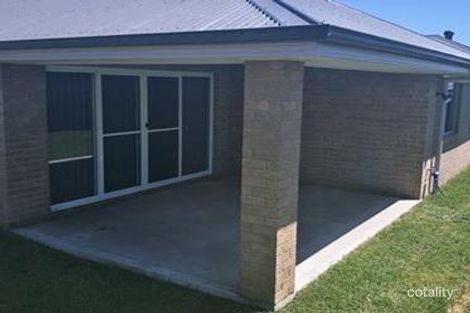 Property photo of 1 Olivia Boulevard Hamlyn Terrace NSW 2259