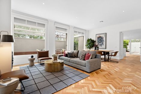 Property photo of 19 Parkview Crescent Hampton East VIC 3188