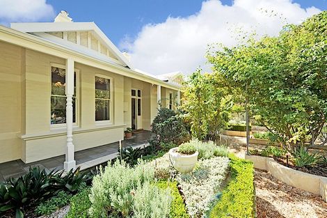 Property photo of 11 Irvine Street Peppermint Grove WA 6011