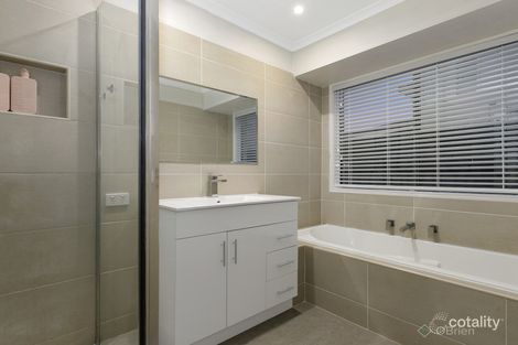 Property photo of 7 Bounty Way Berwick VIC 3806