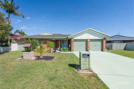 7 Admiralty Ct, Yamba, NSW 2464