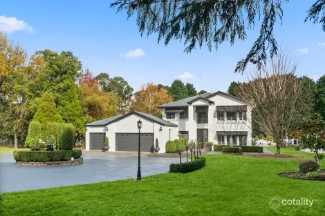 2 Carisbrooke Row, Bowral, NSW 2576