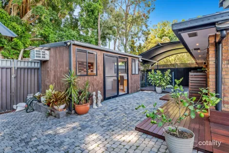 Property photo of 1/9 Flora Close Burleigh Waters QLD 4220