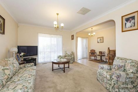 Property photo of 7 Cananga Court Mill Park VIC 3082