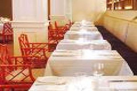 Ground Floor/10 Queens Ave, Springvale, VIC 3171