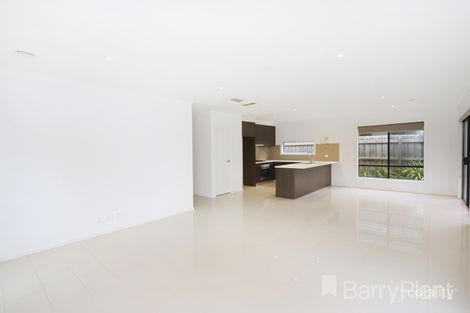 Property photo of 13 Earlsferry Lane Deer Park VIC 3023