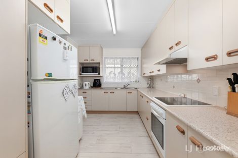 Property photo of 34 Naomai Street Bundamba QLD 4304