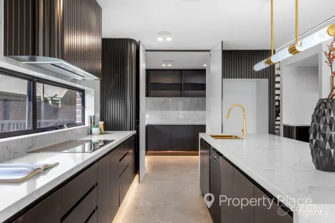 Property photo of 36 Doris Street Picnic Point NSW 2213