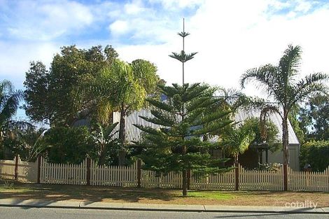 16 Balmain Rd, Greenmount, WA 6056