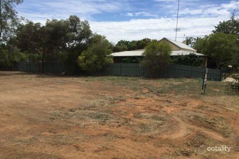 9 Charles St, Hillston, NSW 2675