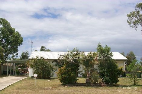 26 Bayrise Dr, Urangan, QLD 4655