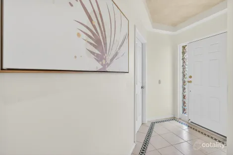 Property photo of 19 Britannia Parade Hindmarsh Island SA 5214