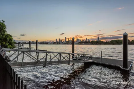 Property photo of 136B Wynnum Road Norman Park QLD 4170