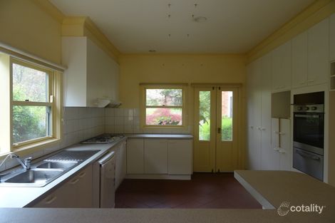 Property photo of 23 Cobden Street Bright VIC 3741