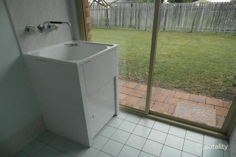 Property photo of 2/627 Norman Road Norman Gardens QLD 4701