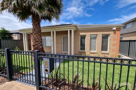 Property photo of 14 McCulloch Walk Point Cook VIC 3030