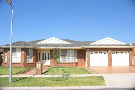 5 Classic Ct, Altona Meadows, VIC 3028