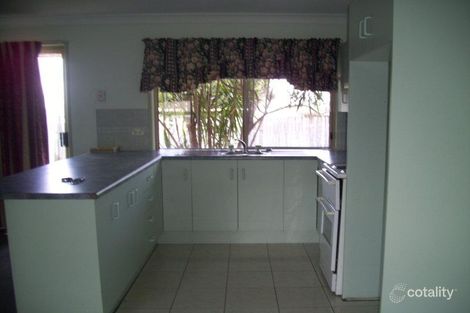 Property photo of 2/627 Norman Road Norman Gardens QLD 4701