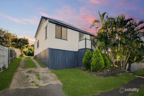 27 Pine Mountain Rd, North Ipswich, QLD 4305