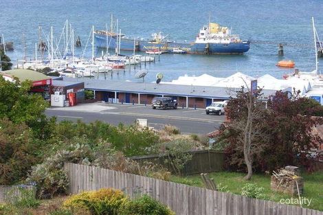 Property photo of 82 Robert Street Beauty Point TAS 7270