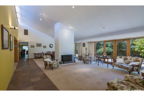 Property photo of 22 Harvest Close Romsey VIC 3434
