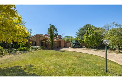 Property photo of 22 Harvest Close Romsey VIC 3434