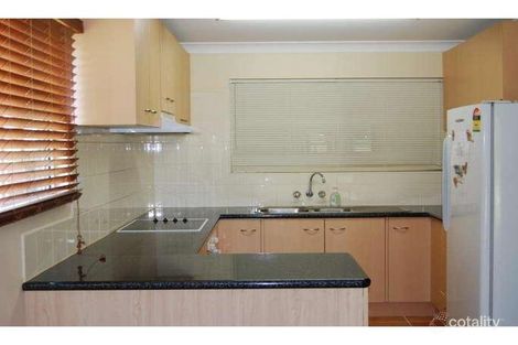 1 Pine Ct, Hay Point, QLD 4740