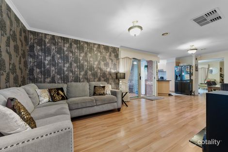 Property photo of 34 Orama Avenue Carrum Downs VIC 3201