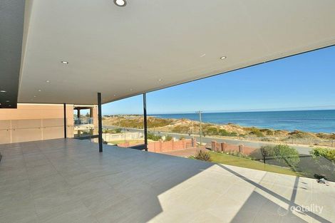 Property photo of 63 Spinaway Parade Falcon WA 6210