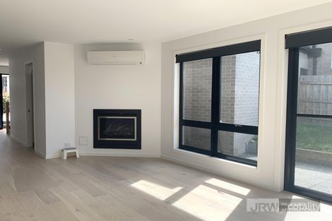 Property photo of 3/8 Phillipdale Court Ferntree Gully VIC 3156