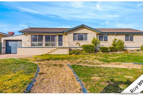 Property photo of 6 Gillman Place Karabar NSW 2620