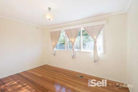 Property photo of 12 Mackinnon Court Keysborough VIC 3173