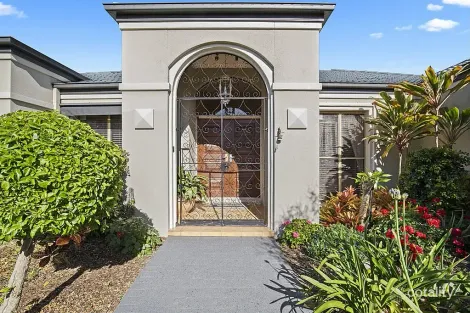 Property photo of 7 John Dalley Drive Helensvale QLD 4212