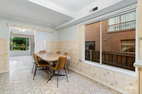 Property photo of 34 Collins Street Bulleen VIC 3105