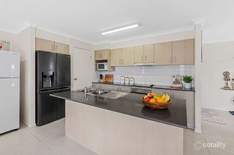 Property photo of 239 Victoria Place Berserker QLD 4701