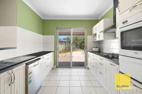11 Orberry Pl, Thornlie, WA 6108