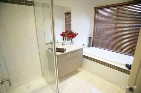 Property photo of 38 Sanctuary Crescent Rowville VIC 3178