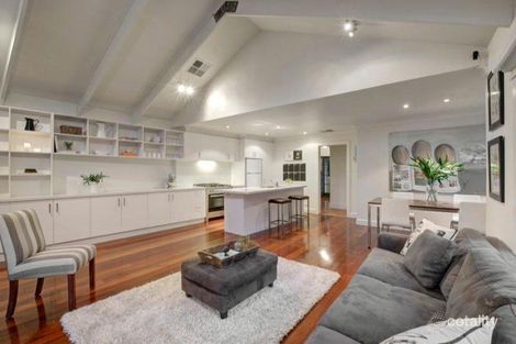 Property photo of 10 Kirkham Road Murrumbeena VIC 3163