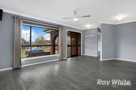 Property photo of 14 Chateau Crescent St Clair NSW 2759