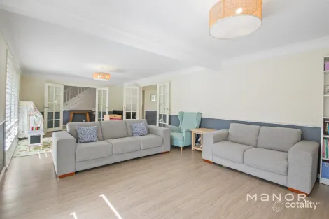 Property photo of 3 Lawson Place Castle Hill NSW 2154
