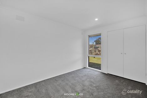 Property photo of 10 Macarthur Drive Cranbourne VIC 3977
